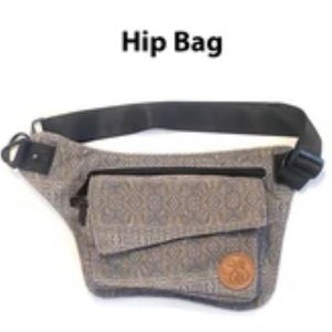 Sipsey Wilder Hip Bag in Desert Shadow